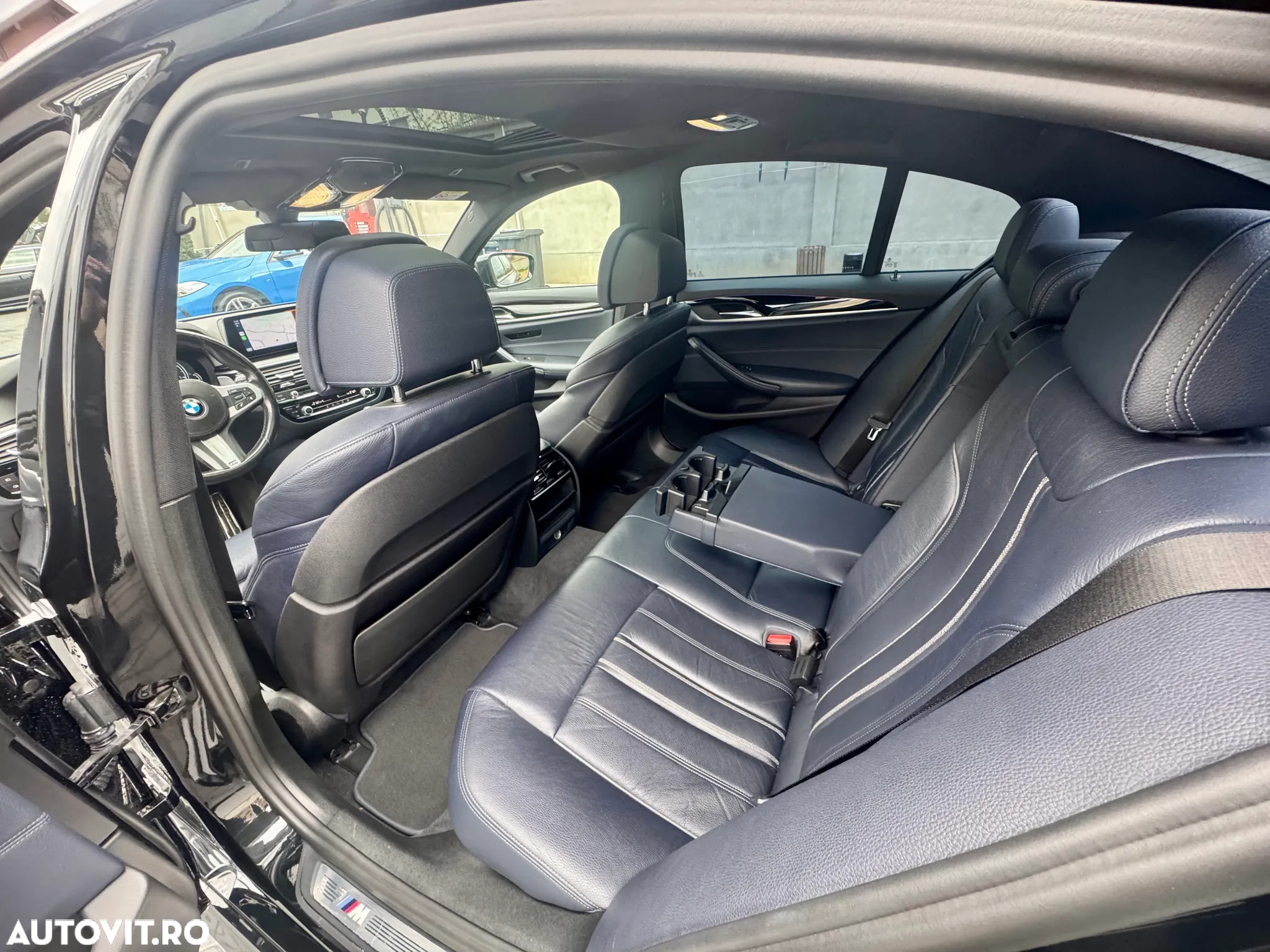 BMW Seria 5 520d xDrive AT - 13