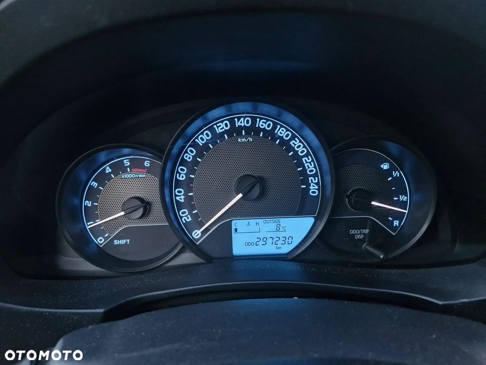 Toyota Corolla 1.4 D-4D Active - 9