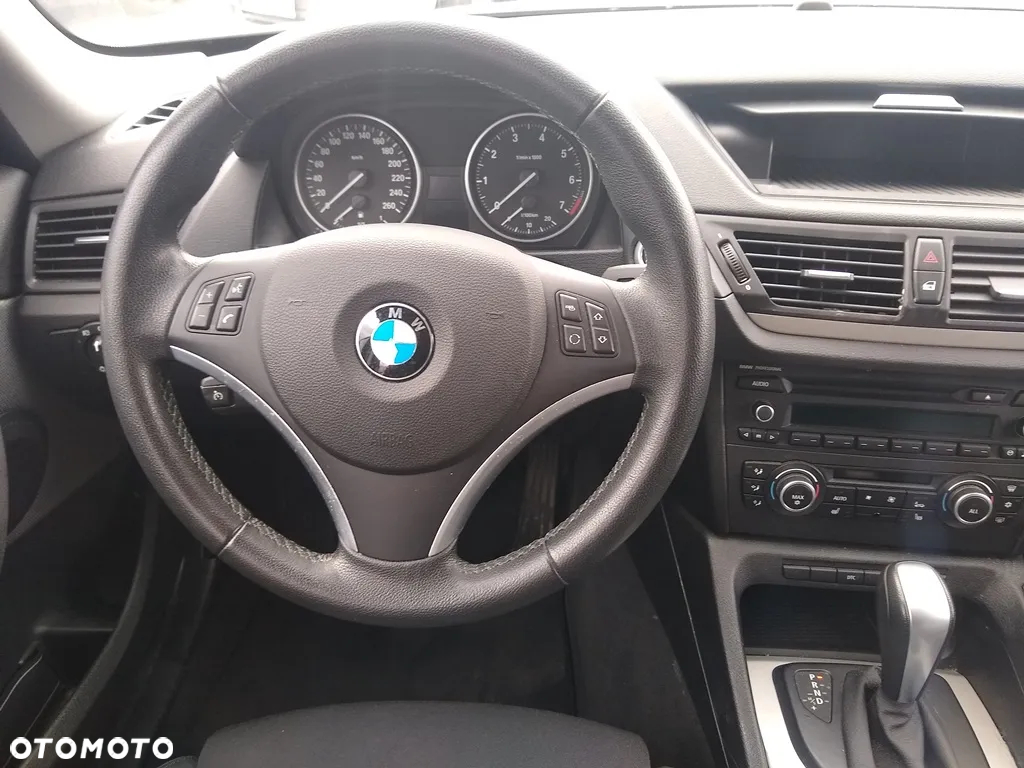 BMW X1 sDrive18i - 17