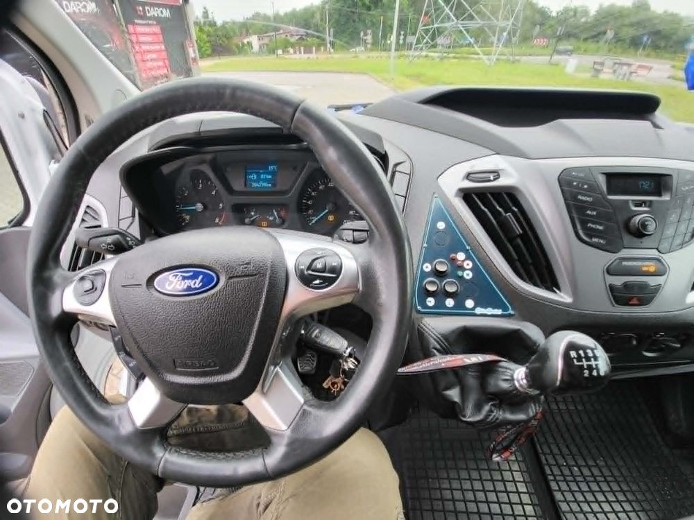 Ford E-Transit Custom - 14