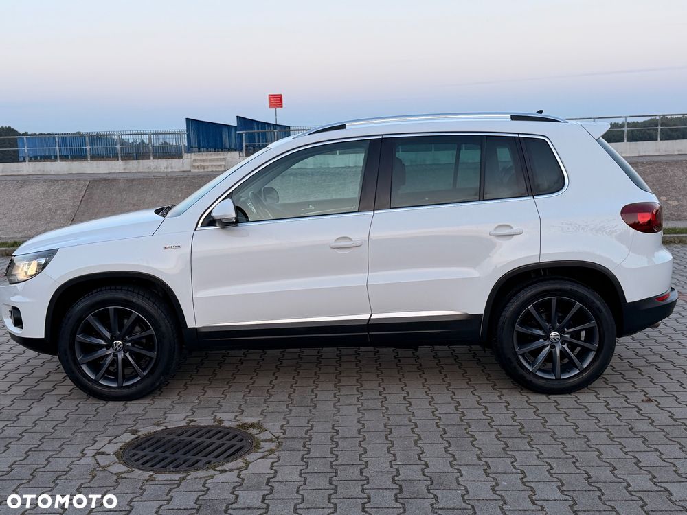 Volkswagen Tiguan 2.0 TDI 4Mot Perfectline R-Style DSG - 10