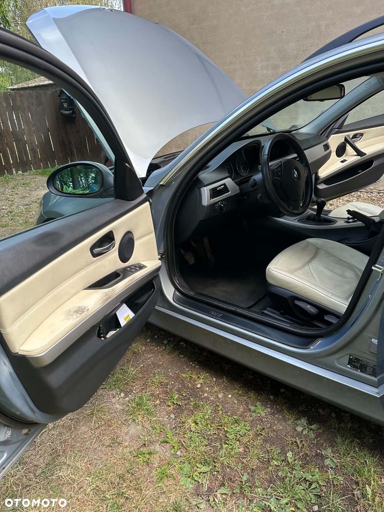 BMW Seria 3 330d - 11
