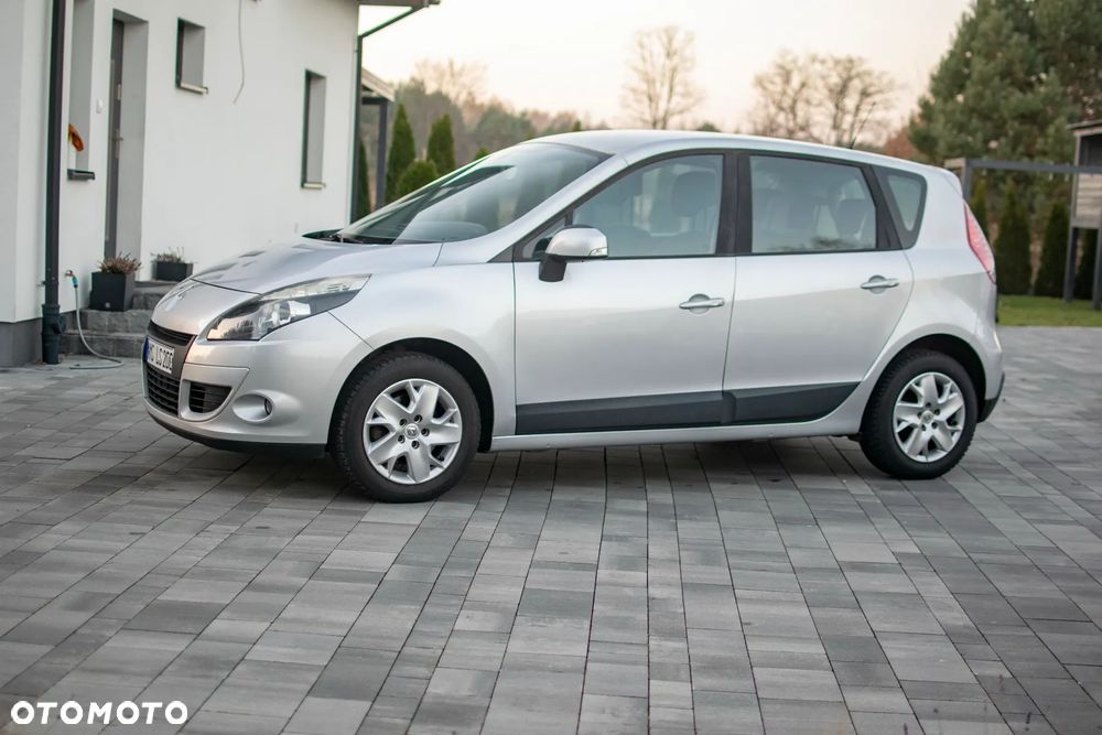 Renault Scenic - 32
