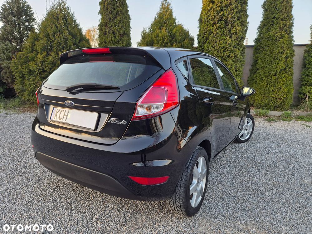 Ford Fiesta 1.25 Celebration - 36