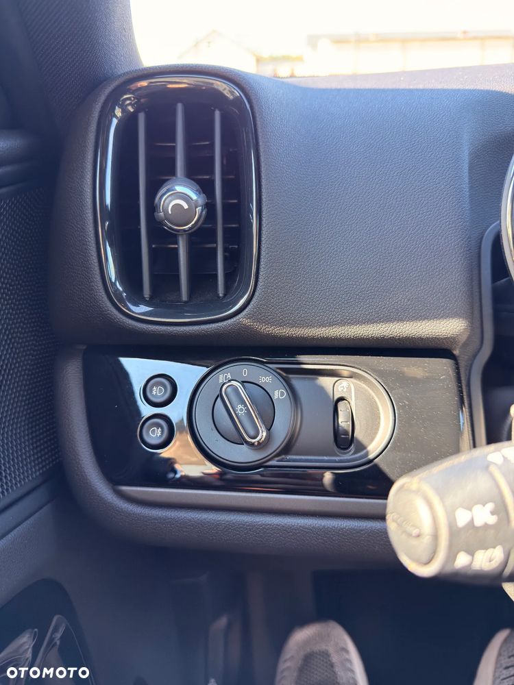 MINI Countryman Cooper - 24