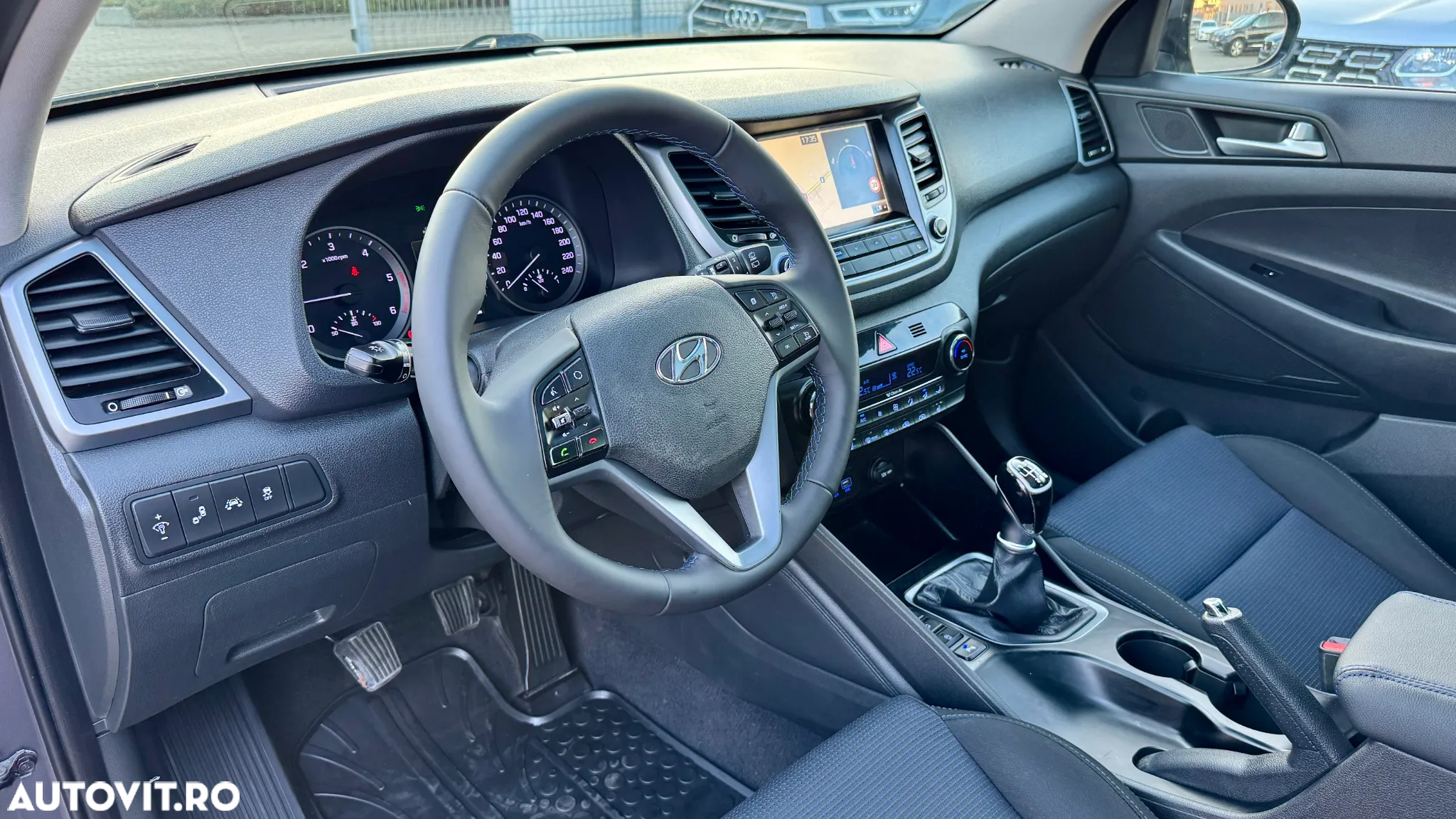 Hyundai Tucson 2.0 CRDI 2WD Style - 9