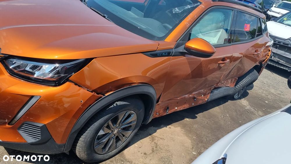 Peugeot 2008 136 Allure - 40