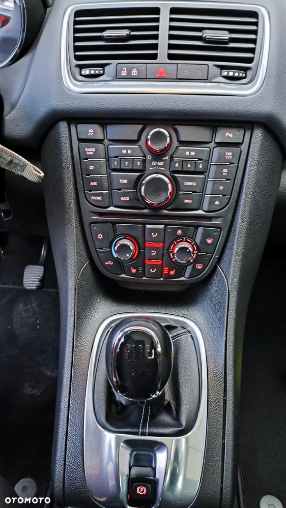 Opel Meriva 1.4 Innovation - 32