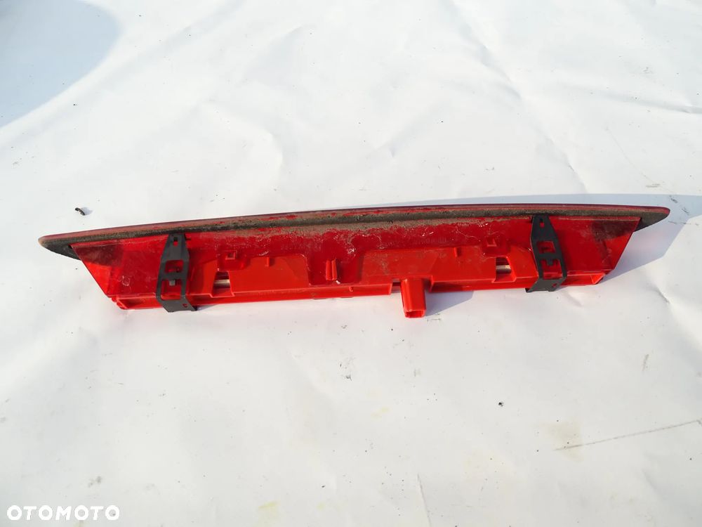 LAMPKA TRZECIE ŚWIATŁO STOP KLAPY BM51-13A601AB FORD FOCUS MK3 SEDAN F-VAT - 2