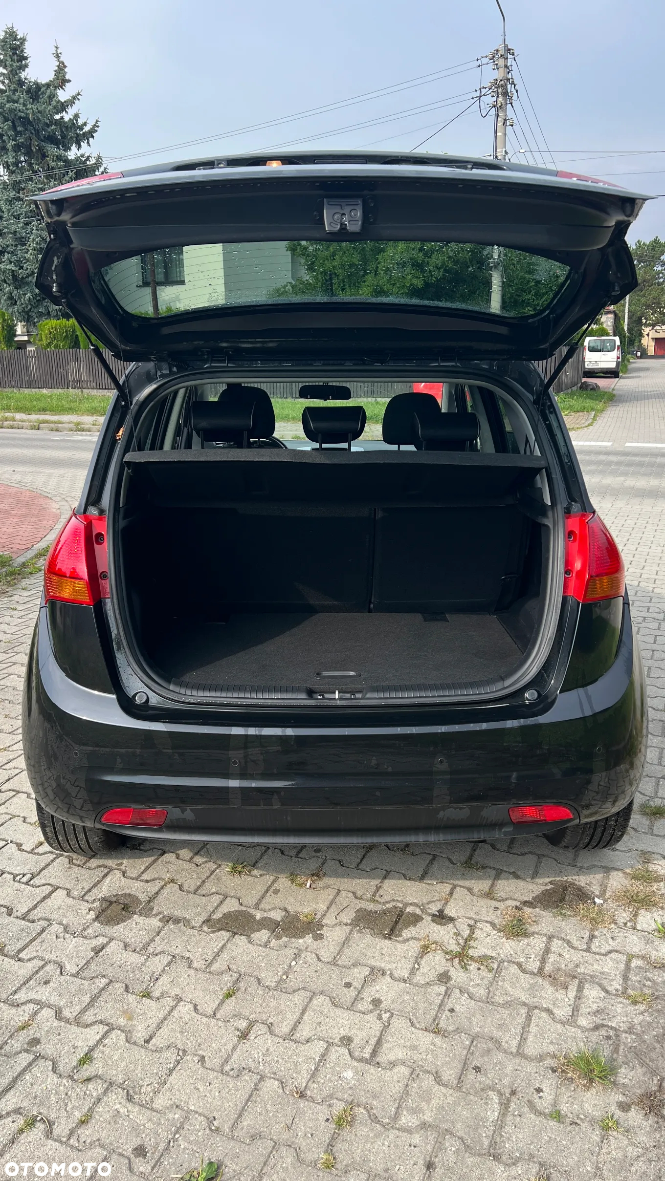 Kia Venga 1.6 CRDi 128 Dream Team Edition - 9