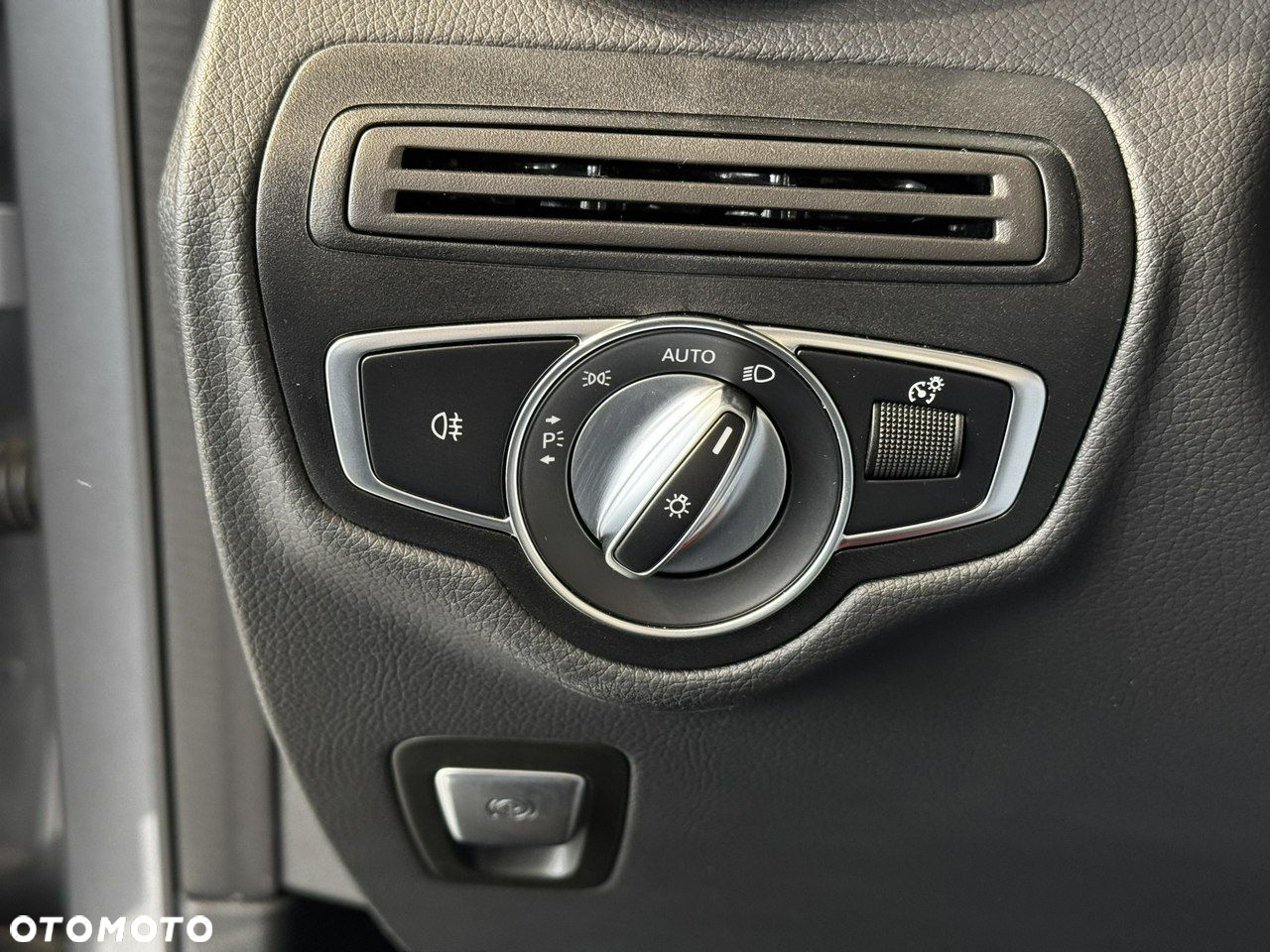 Mercedes-Benz GLC - 19