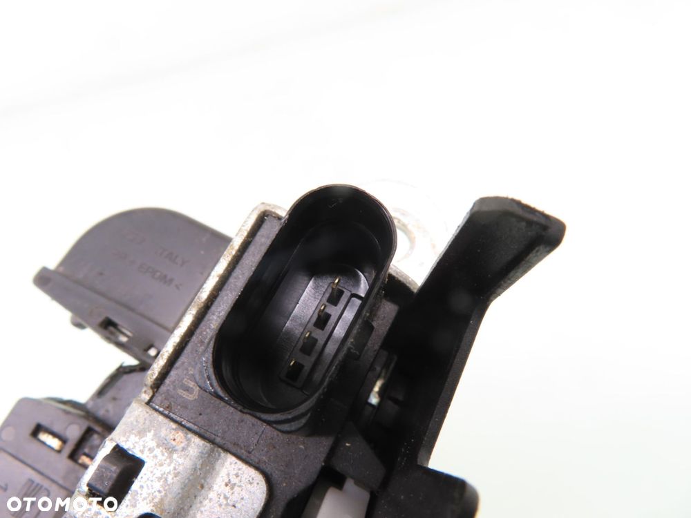 ZAMEK KLAPY SEAT LEON III 5F4827505C - 2