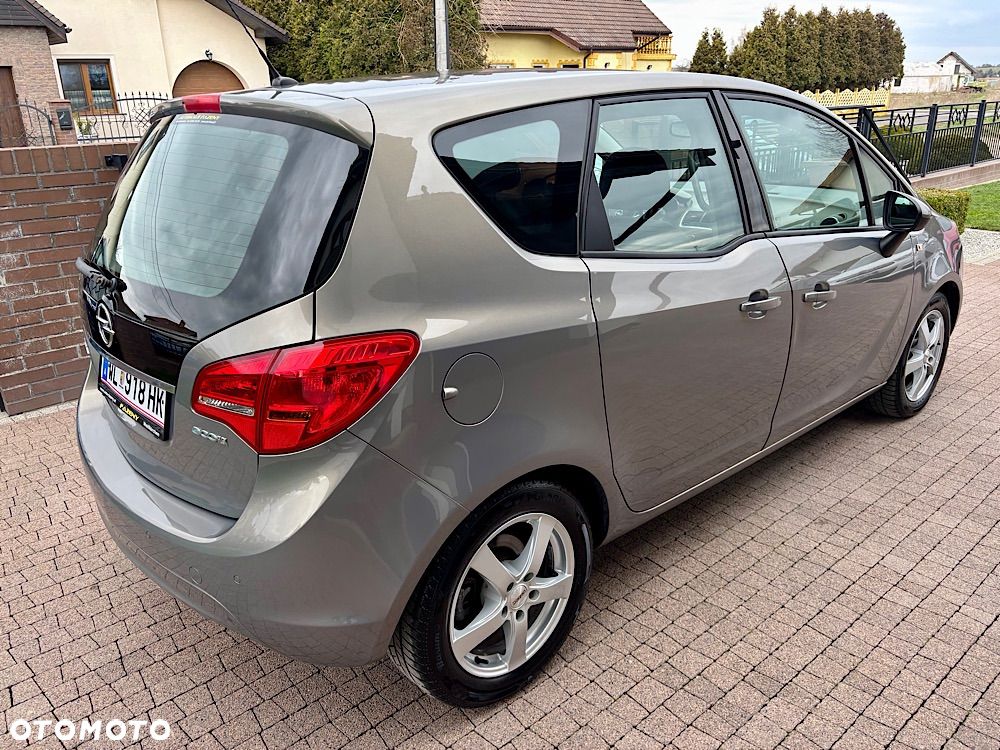Opel Meriva 1.4 T Cosmo - 24