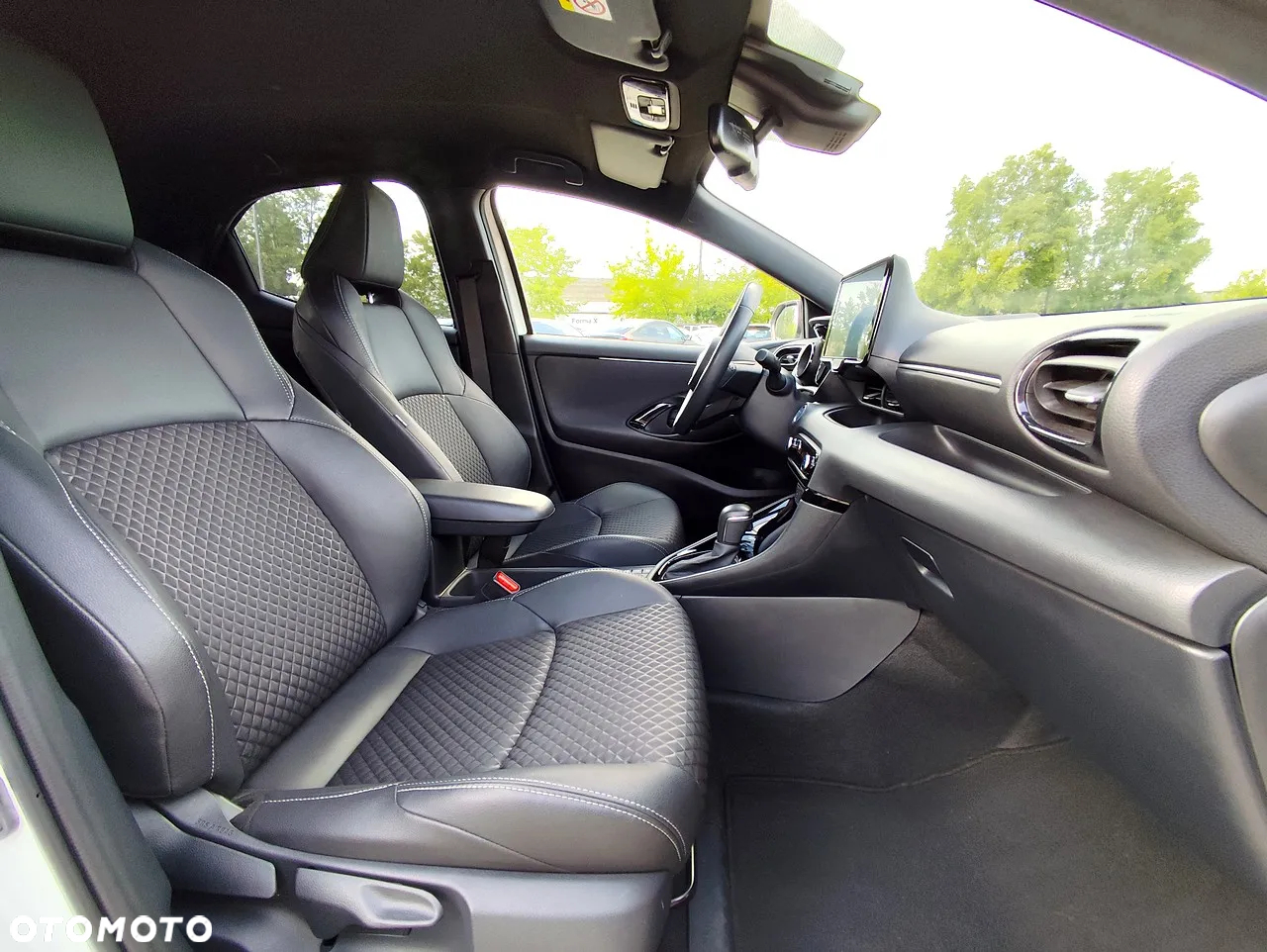 Toyota Yaris Hybrid 1.5 Premiere Edition - 10