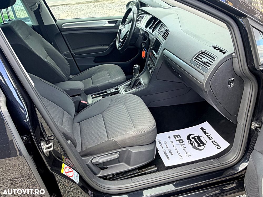 Volkswagen Golf 1.6 TDI BlueMotion Technology Cup - 16