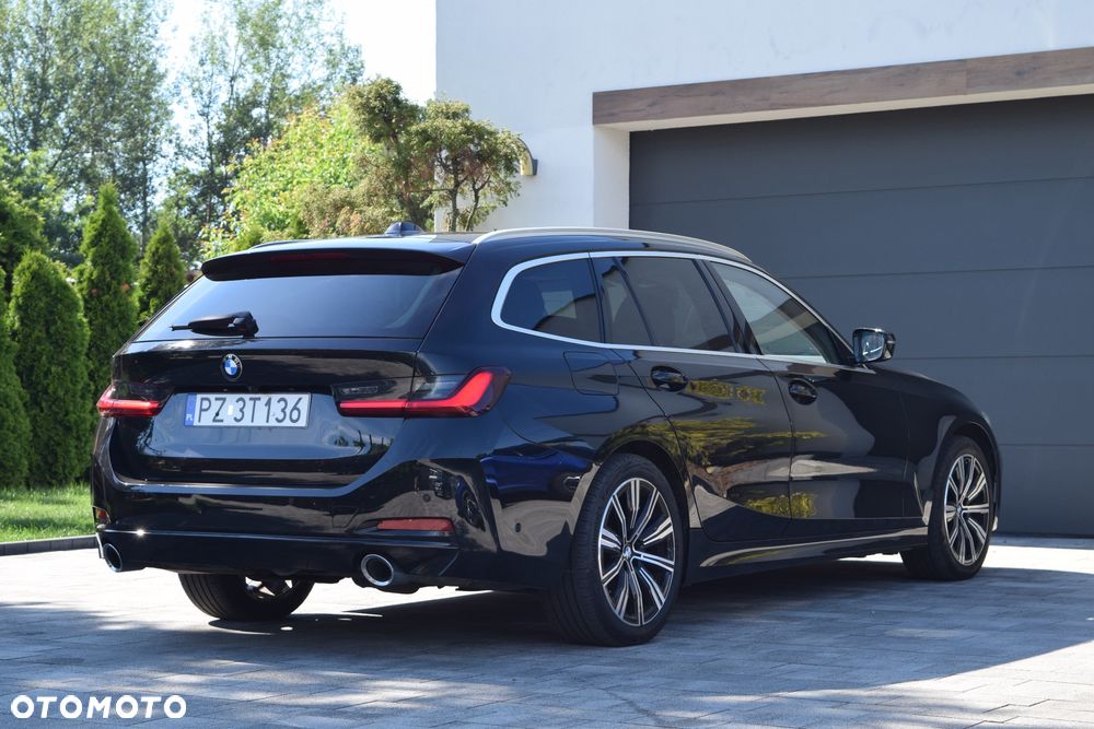 BMW Seria 3 320d xDrive Luxury Line sport - 7