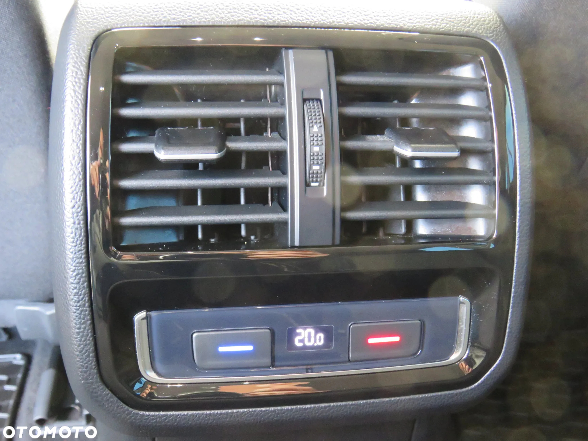 Volkswagen Passat 2.0 TDI BMT Comfortline - 31