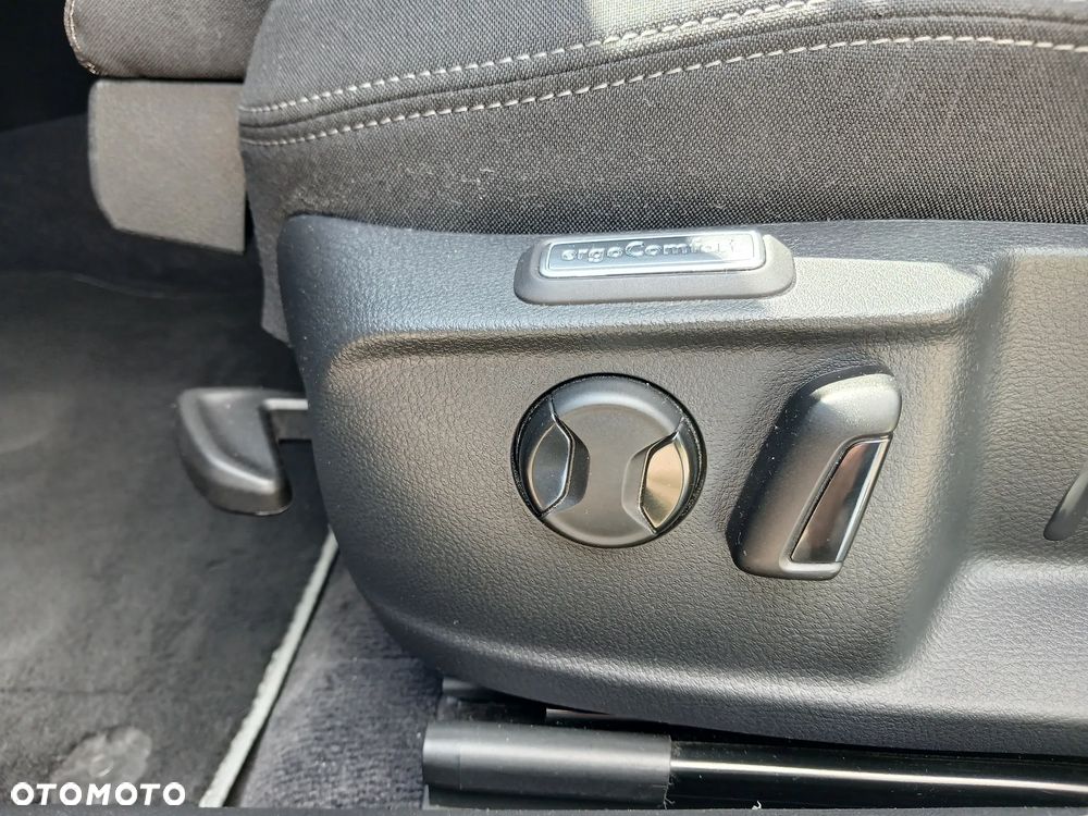 Volkswagen Passat 1.8 TSI BMT Comfortline DSG - 26