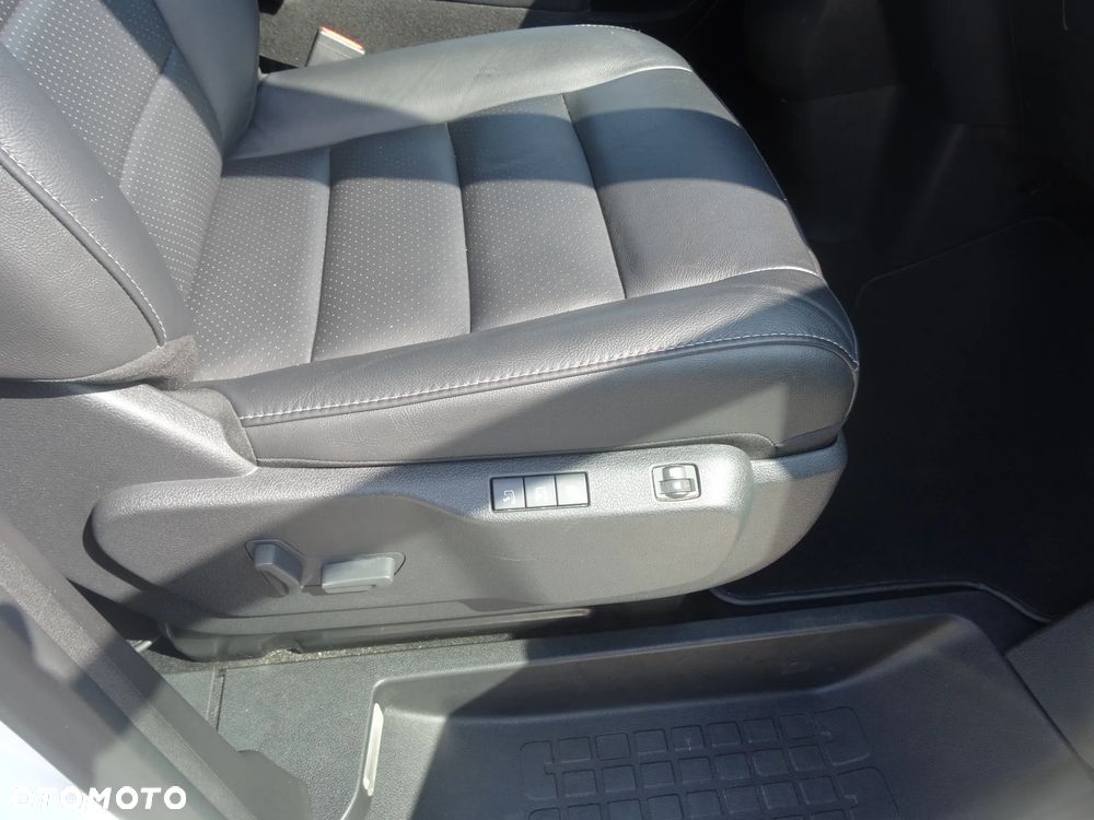 Opel Zafira 2.0 D Automatik 130 kW Edition - 19