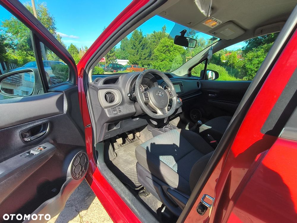Toyota Yaris - 25