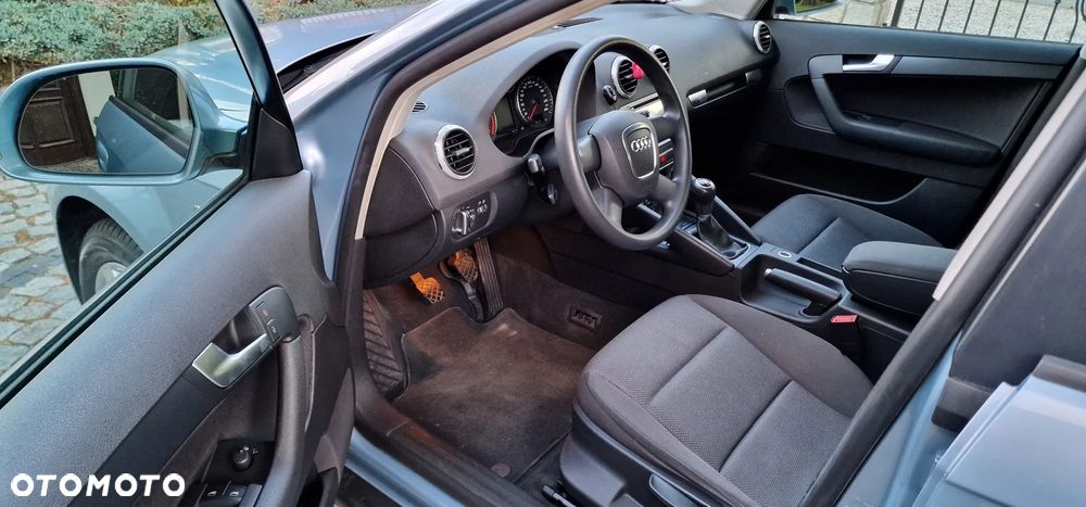 Audi A3 Sportback 1.6 Ambition - 9