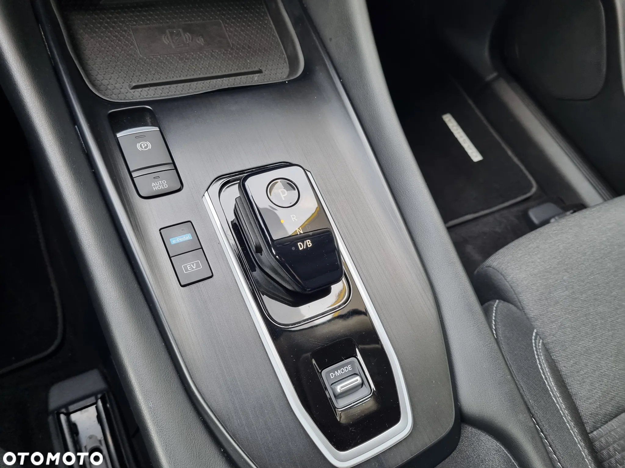 Nissan Qashqai 1.5 e-POWER N-Connecta - 28