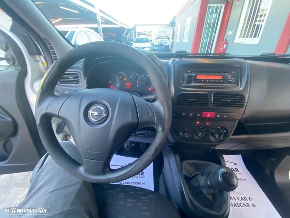 Opel Combo 1.6 CDTi - 31