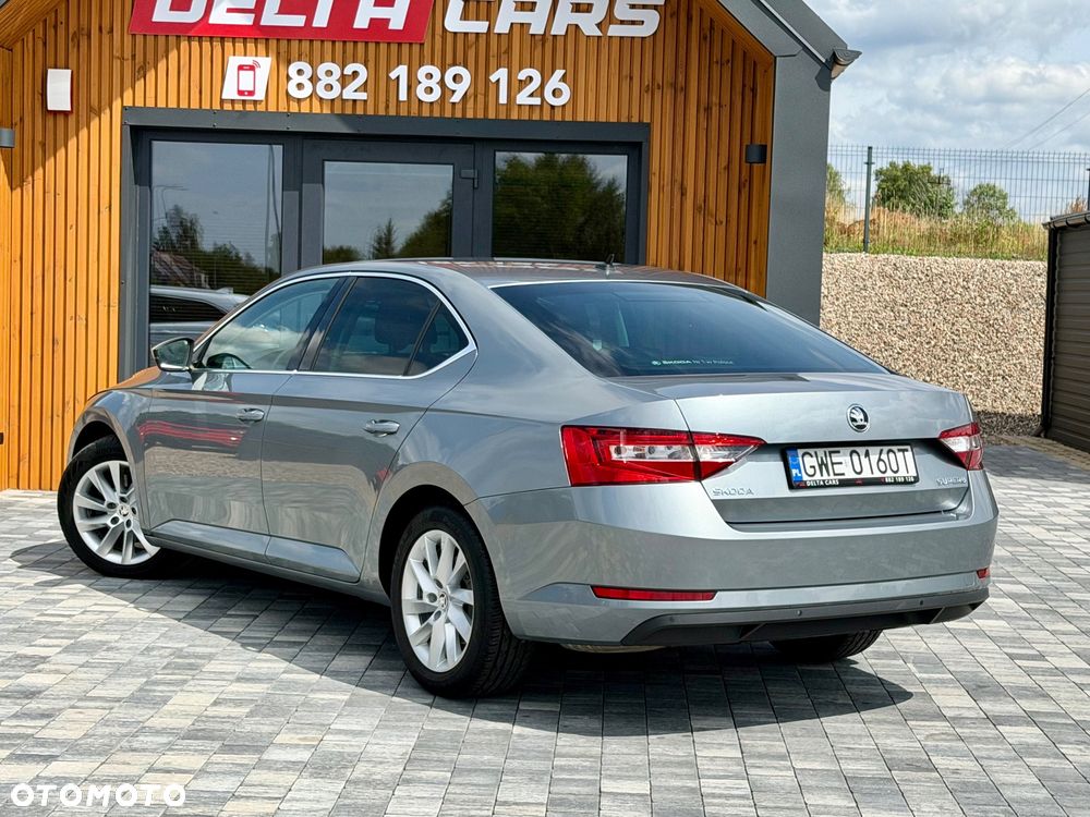 Skoda Superb 1.8 TSI Ambition DSG - 14