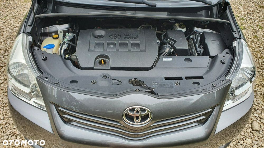 Toyota Verso - 31