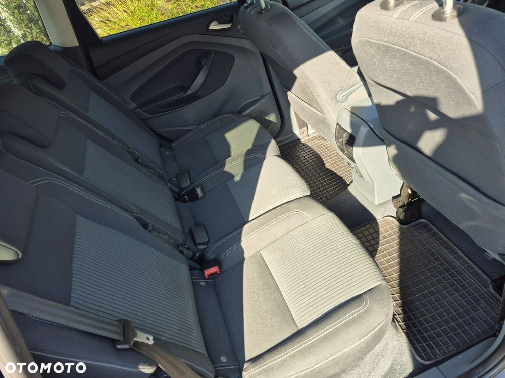 Ford C-MAX - 17