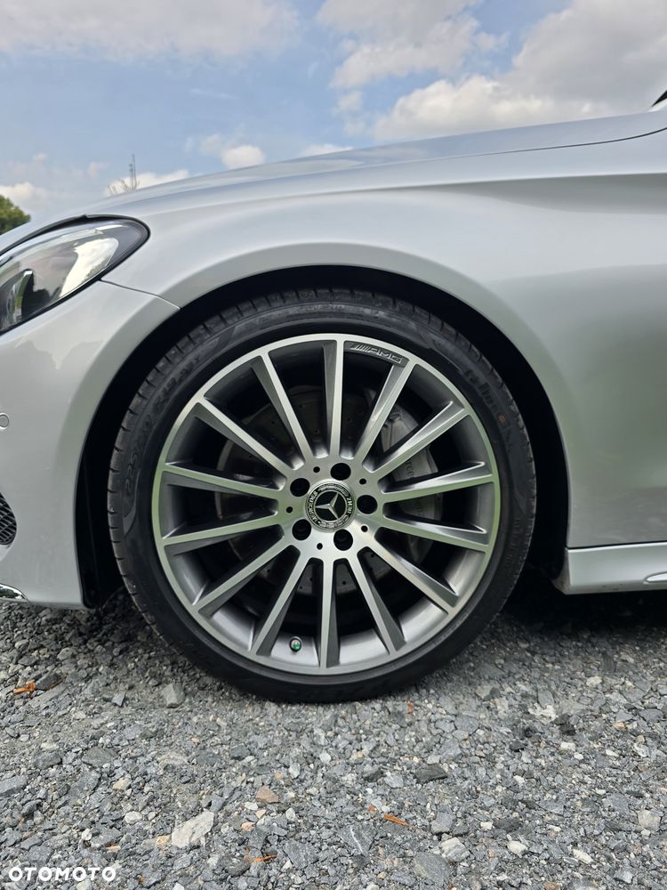 Mercedes-Benz Klasa C 300 9G-TRONIC - 16