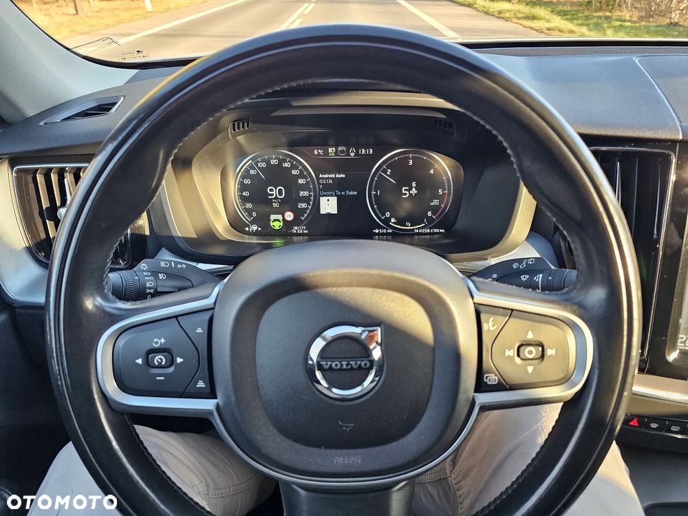 Volvo XC 60 D3 Momentum Pro - 14
