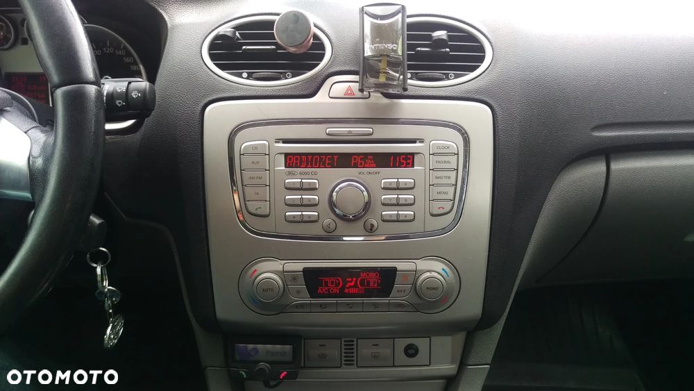 Ford Focus 1.8 TDCi Gold X - 11