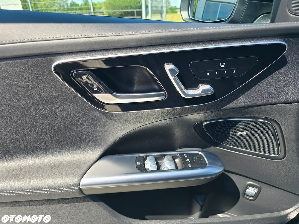 Mercedes-Benz Klasa C 220 d mHEV 4-Matic AMG - 24