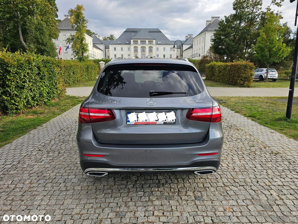 Mercedes-Benz GLC - 7