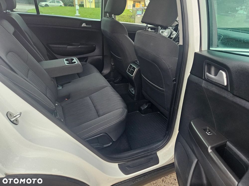 Kia Sportage - 30