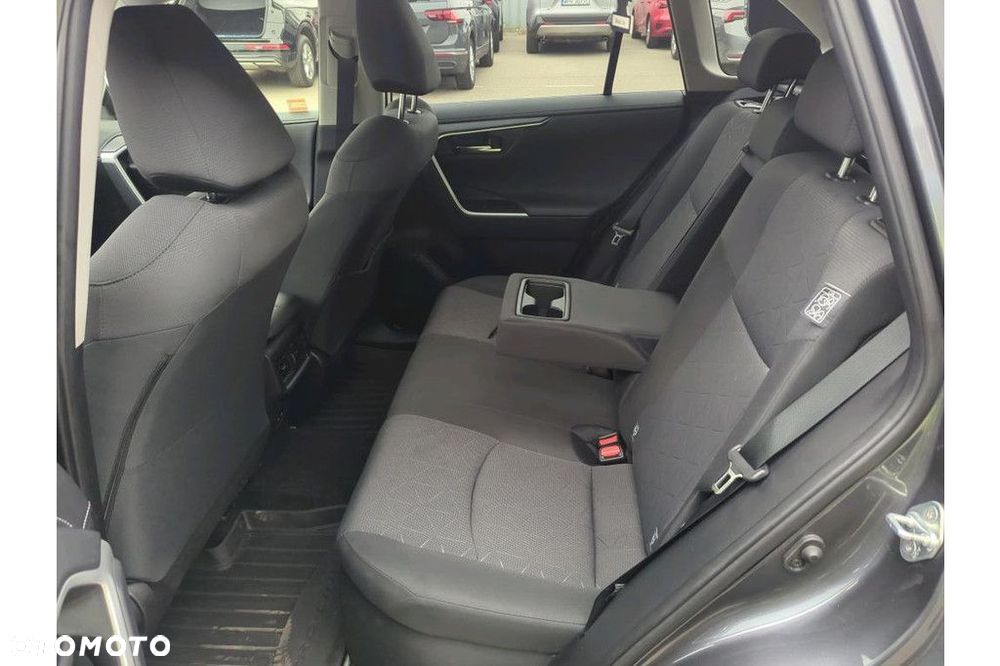 Toyota RAV4 - 12