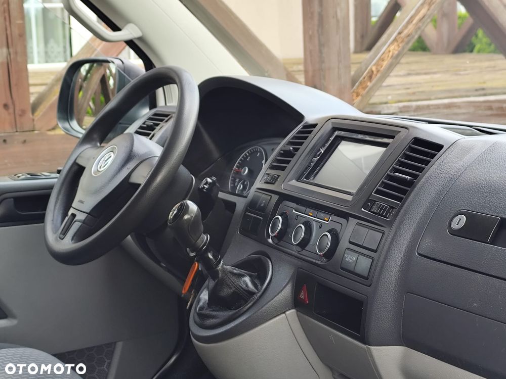 Volkswagen Transporter T5 - 13