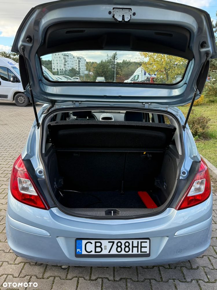 Opel Corsa 1.4 16V Enjoy - 14