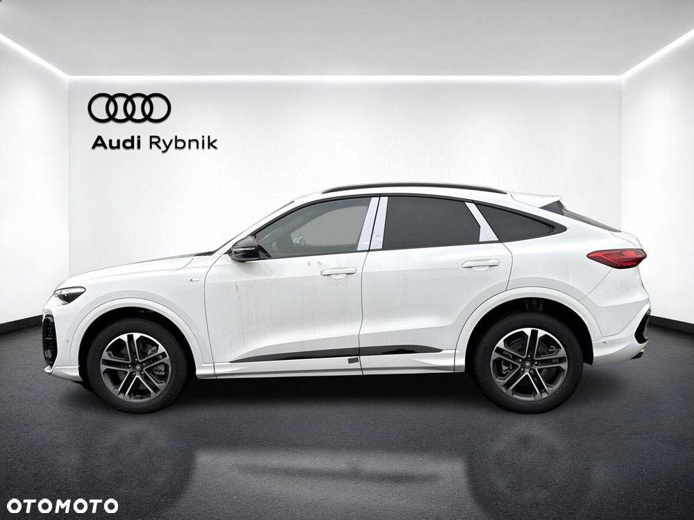 Audi Q5 Sportback - 4