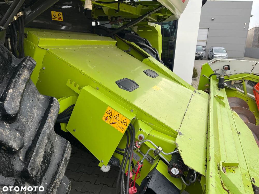 Claas Medion 310 - 15