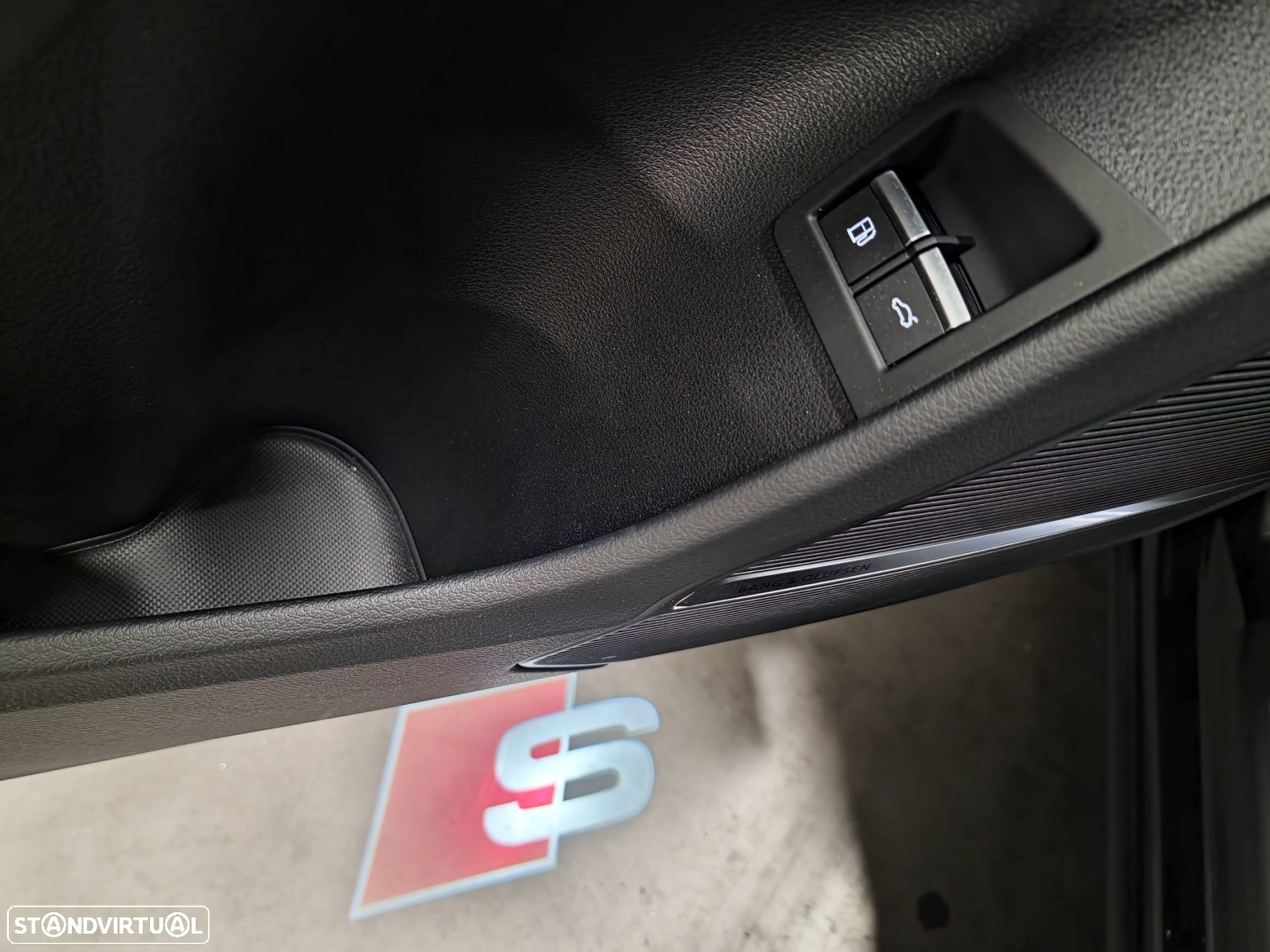 Audi Q8 60 TFSIe quattro S line Tiptronic - 28