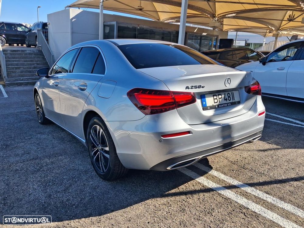 Mercedes-Benz A 250 Limousine - 8