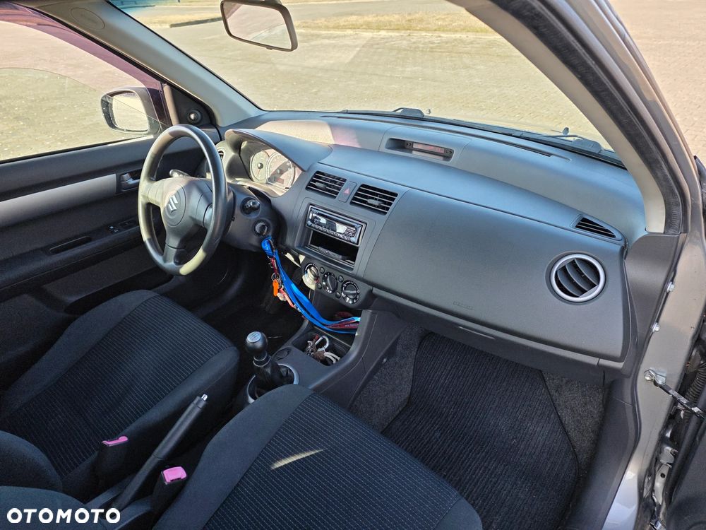 Suzuki Swift 1.3 Comfort - 12