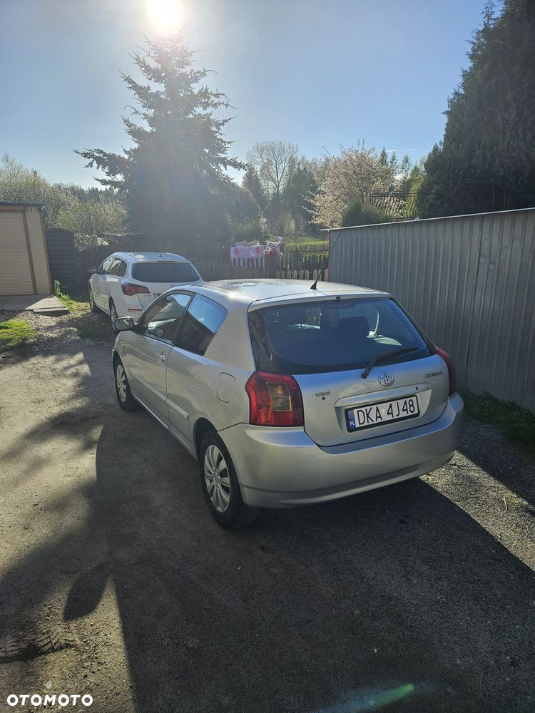 Toyota Corolla - 2