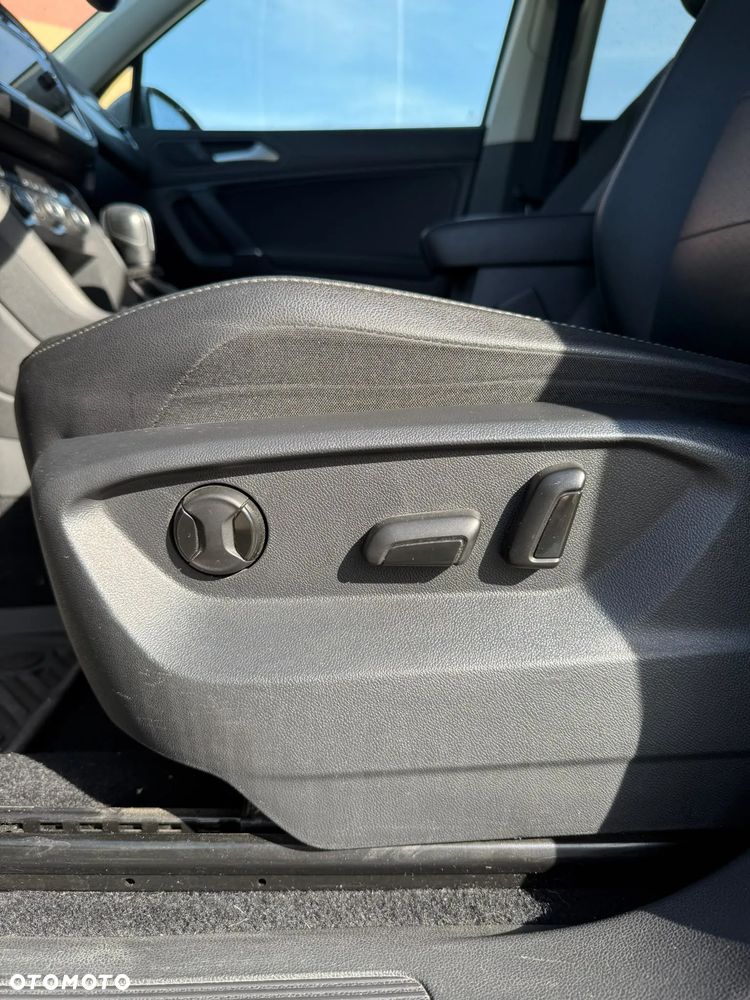 Volkswagen Tiguan - 16