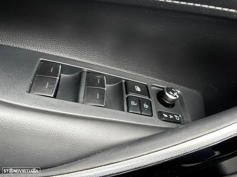 Toyota Corolla 1.8 Hybrid Comfort+P.Sport - 16