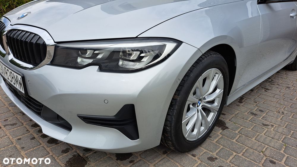 BMW Seria 3 318d - 1