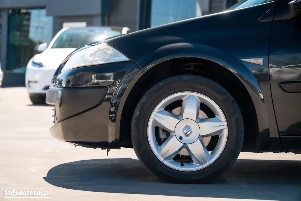 Renault Mégane Break 1.5 dCi Confort - 4