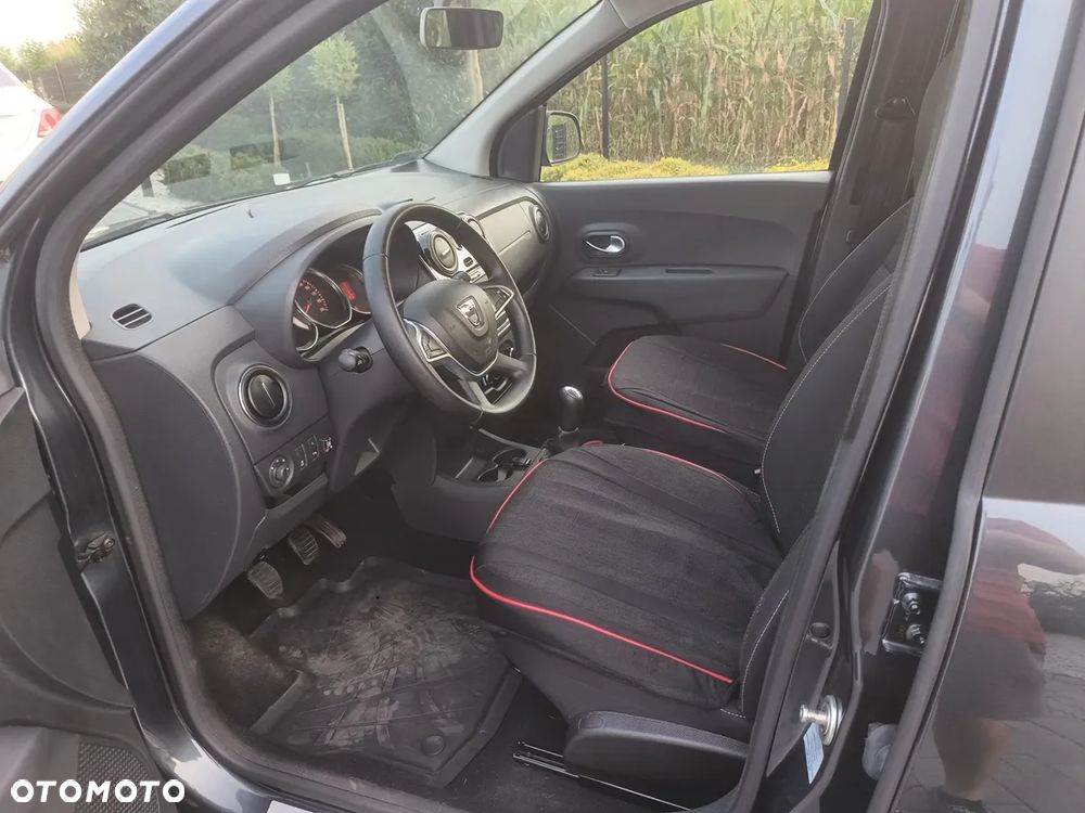 Dacia Lodgy 1.6 SCe Laureate S&S - 10